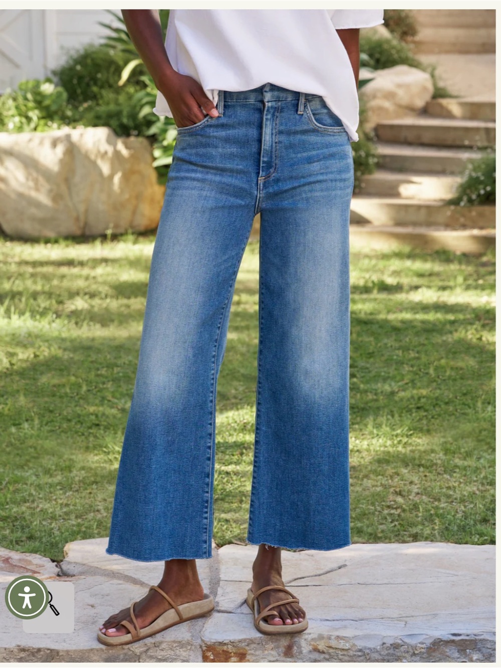 Frank & Eileen GALWAY 26"
Wide-Leg Jean// Size 25 .. Very Good Condition